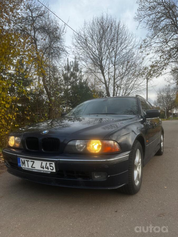 BMW 5 Series E39 Touring wagon