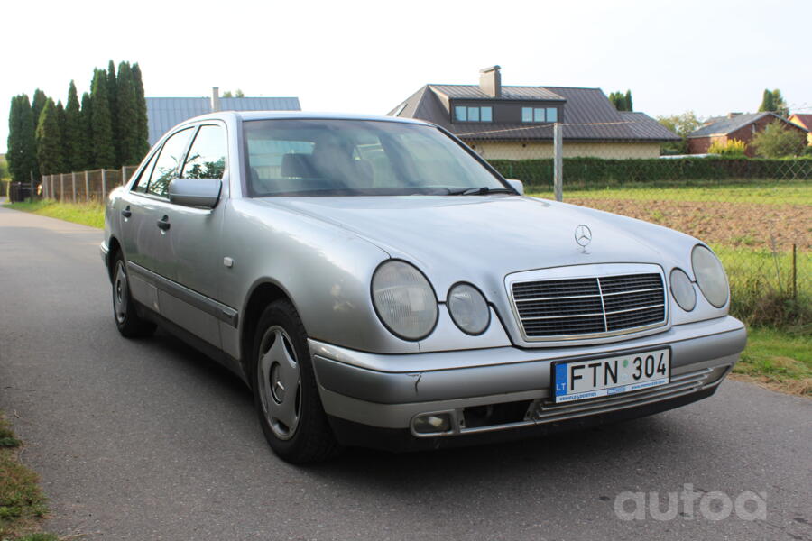 Mercedes-Benz E-Class W210/S210 Sedan 4-doors