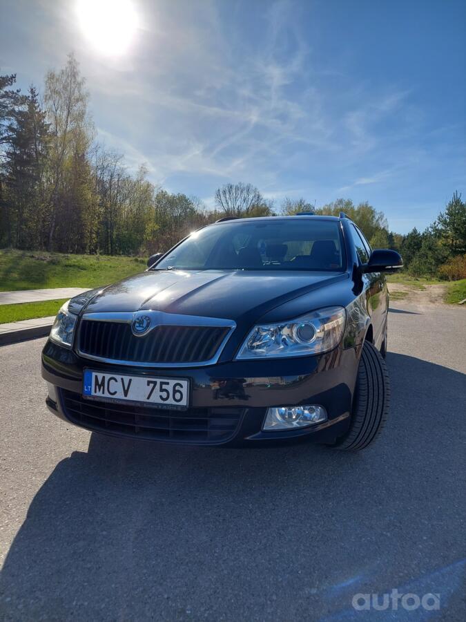 Skoda Octavia 2 generation [restyling] Combi wagon 5-doors