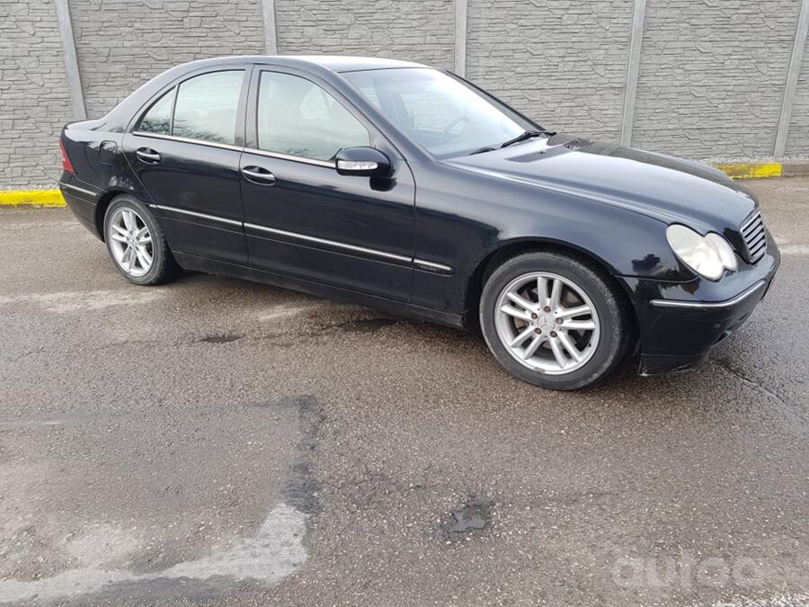 Mercedes-Benz C-Class W203/S203/CL203 Sedan 4-doors