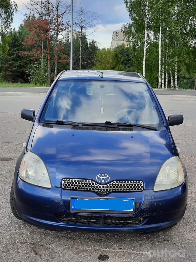Toyota Yaris 1 generation
