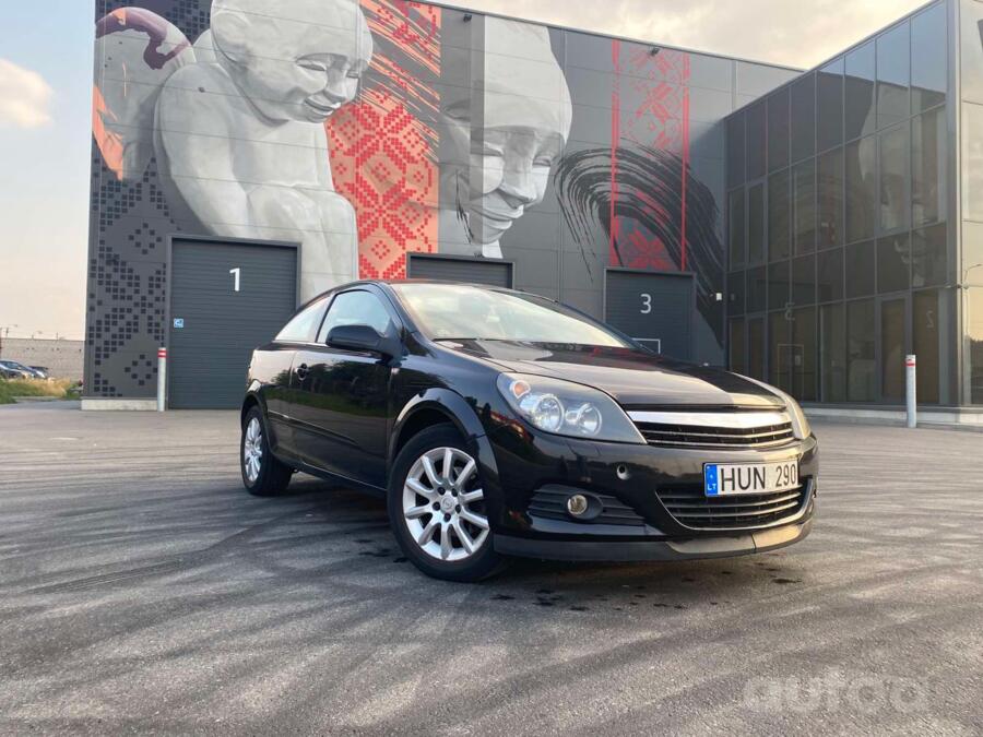 Opel Astra H Hatchback