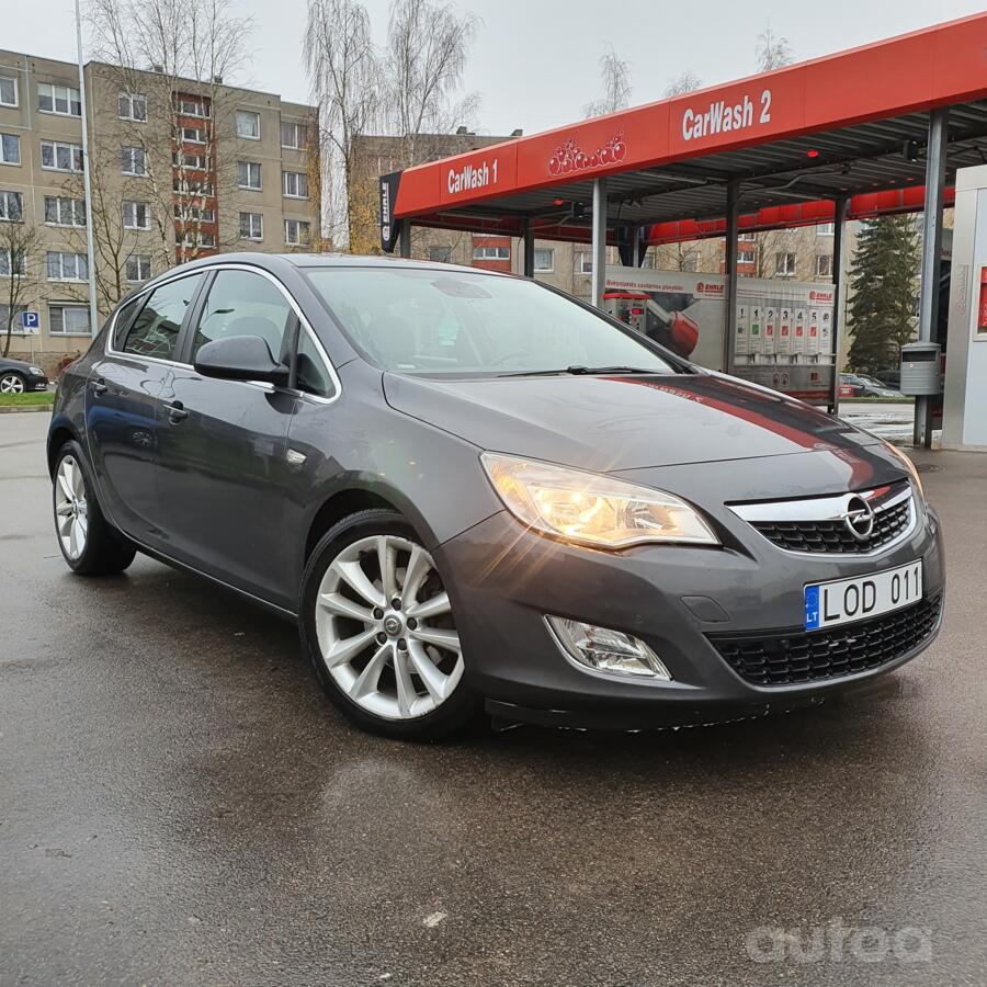 Opel Astra J Hatchback 5-doors