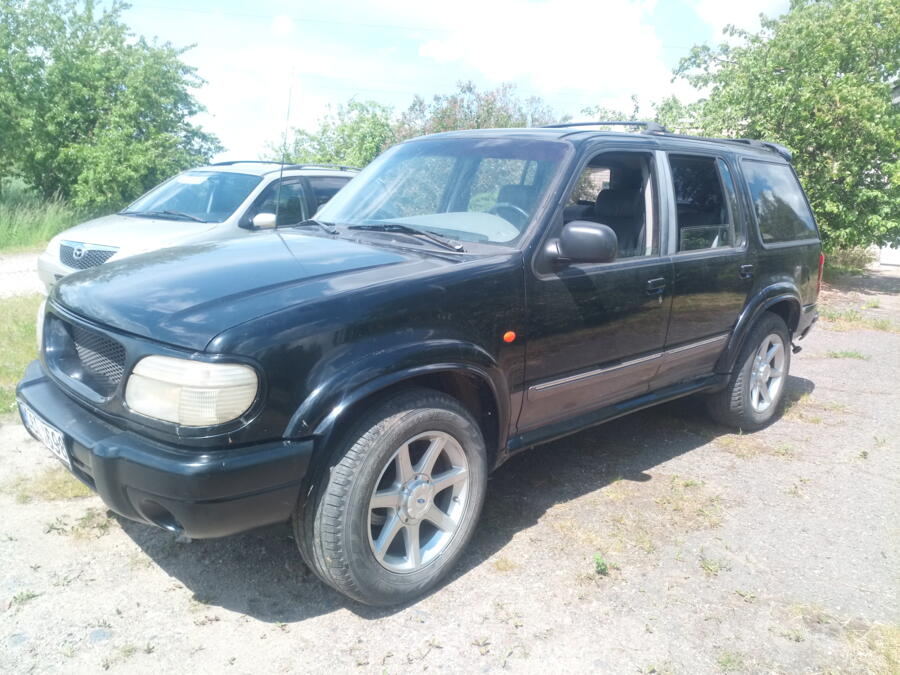 Ford Explorer 2 generation SUV 5-doors