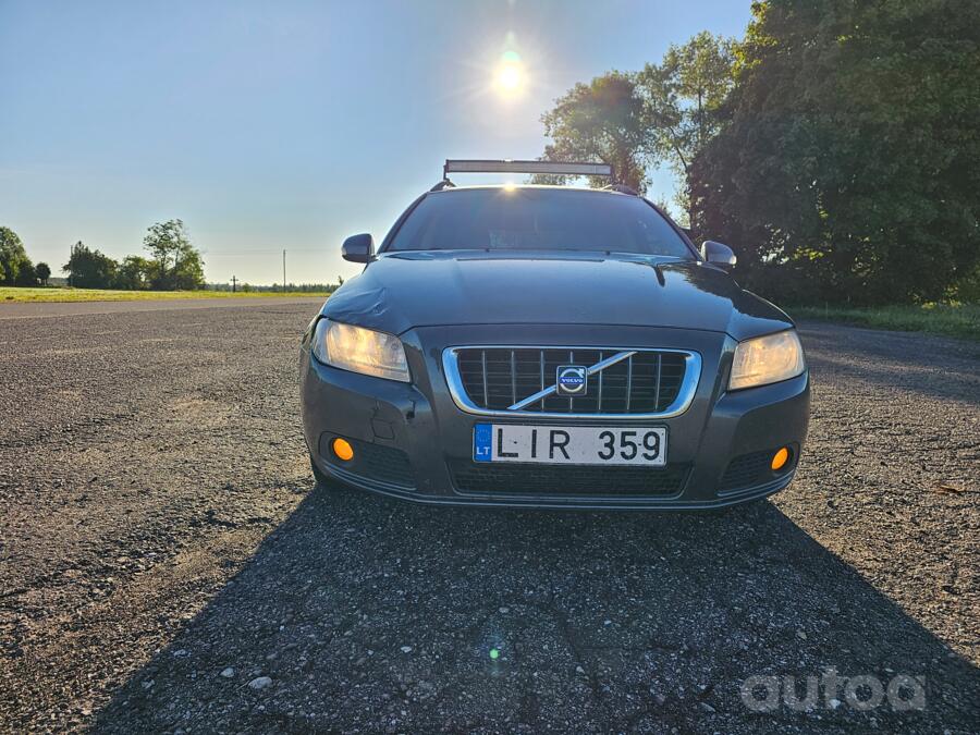 Volvo V70 3 generation wagon