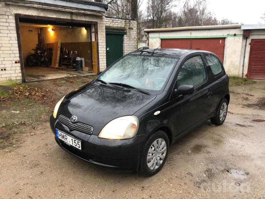 Toyota Yaris 1 generation