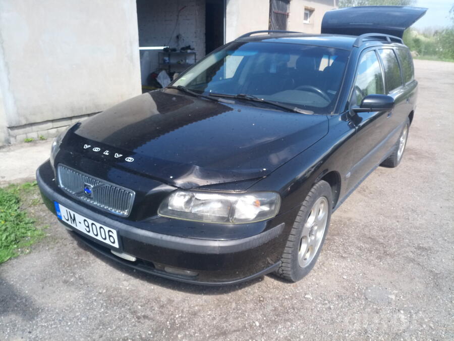 Volvo V70 2 generation wagon