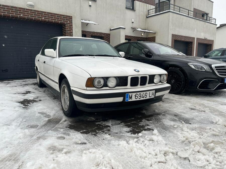 BMW 5 Series E34 Sedan