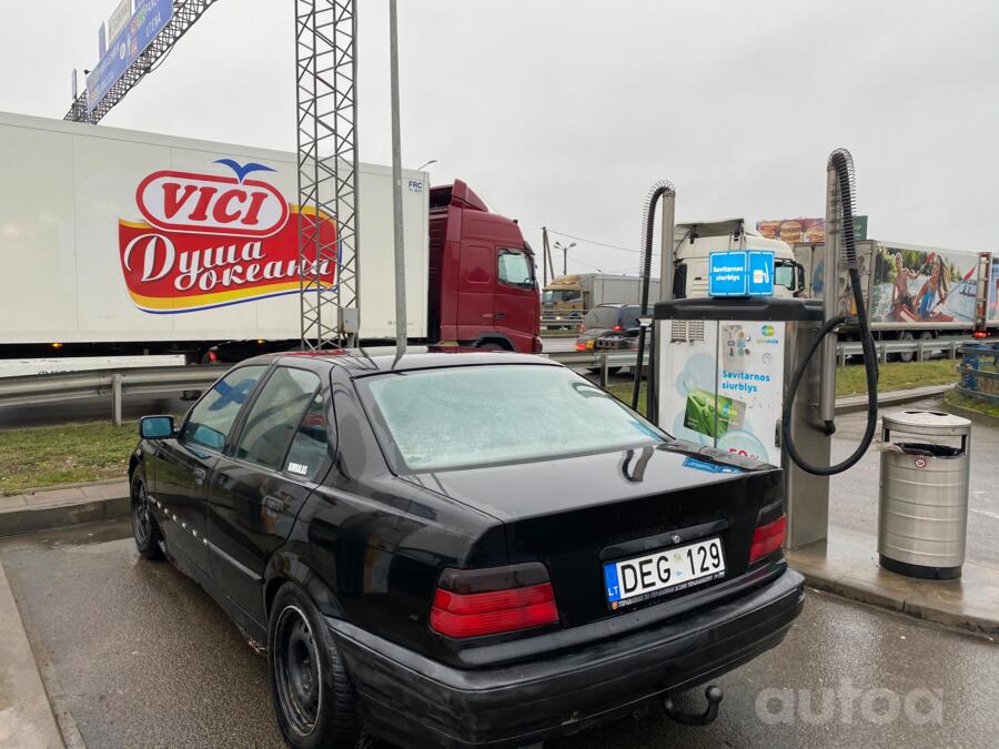 BMW 3 Series E36 Sedan