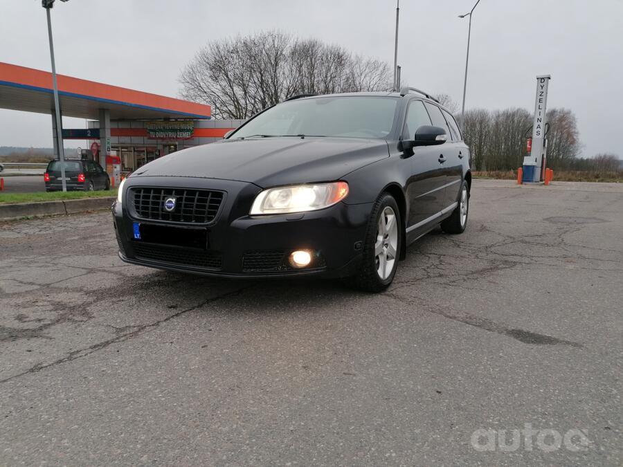 Volvo V70 3 generation wagon