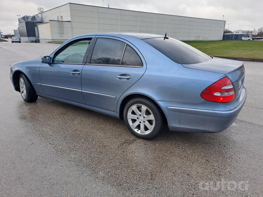 Mercedes-Benz E-Class W211 Sedan