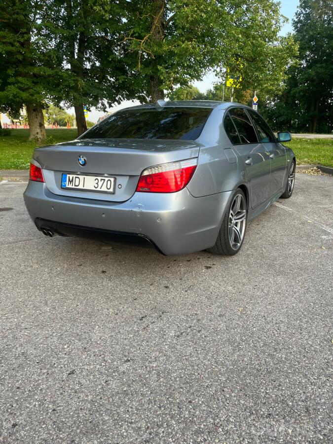 BMW 5 Series E60/E61 Sedan