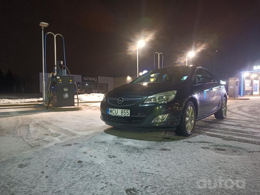 Opel Astra J [restyling] Sedan