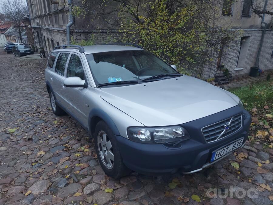 Volvo XC70 2 generation wagon