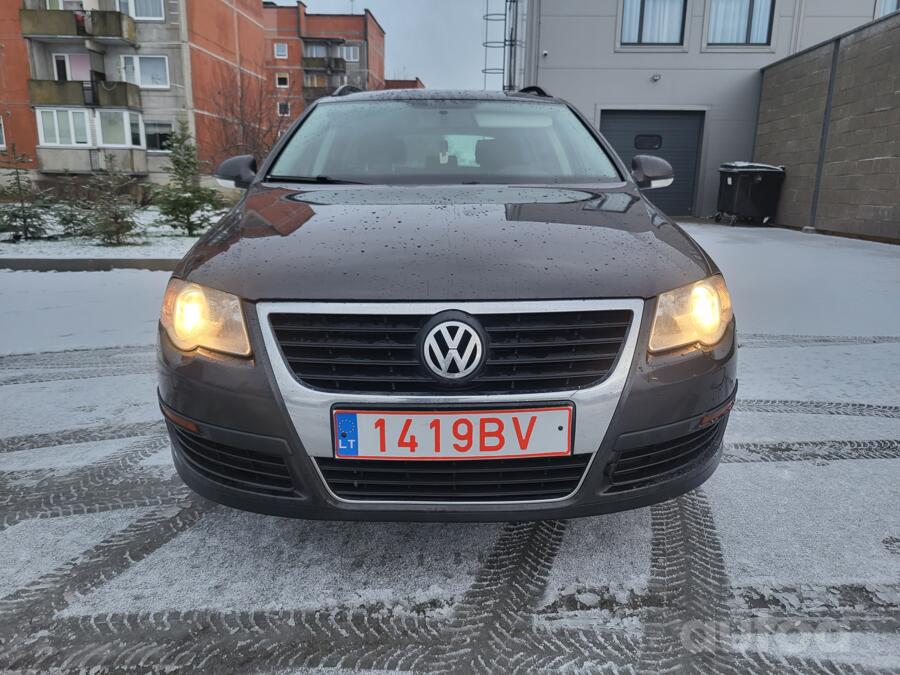 Volkswagen Passat B6 wagon 5-doors