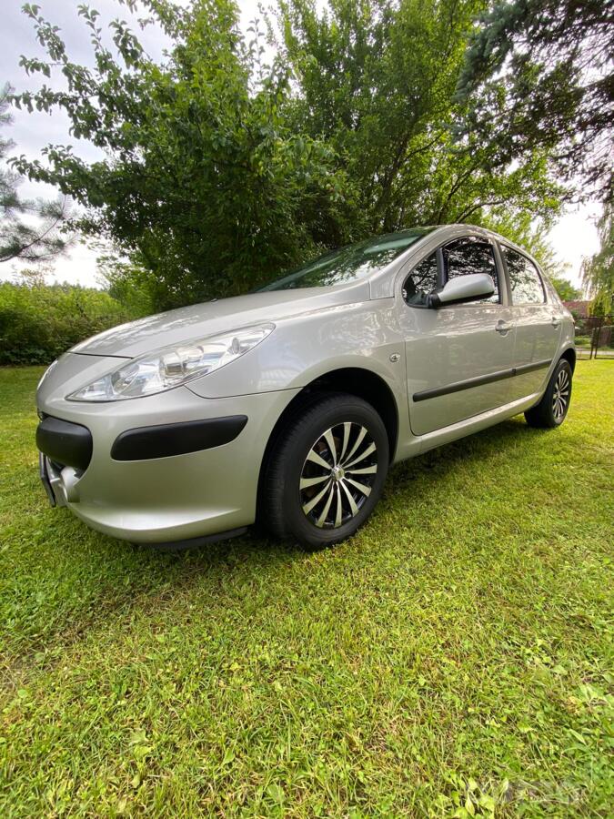 Peugeot 307 1 generation [restyling] Hatchback 5-doors