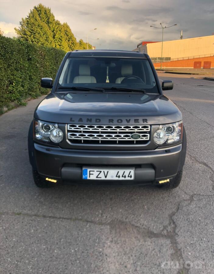 Land Rover Discovery 3 generation SUV