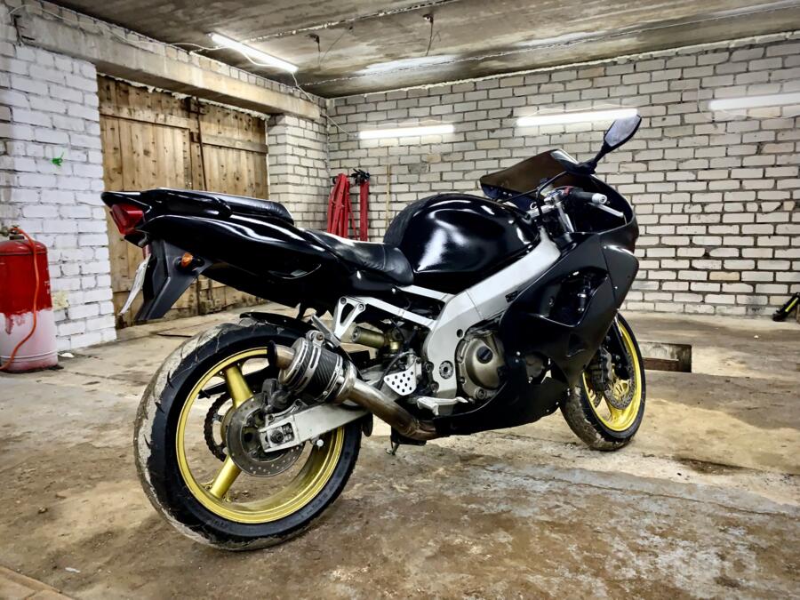 Kawasaki Ninja ZX-9R