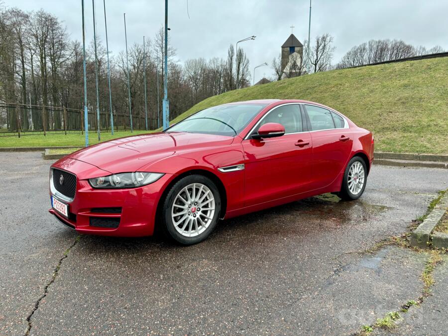 Jaguar XE 1 generation