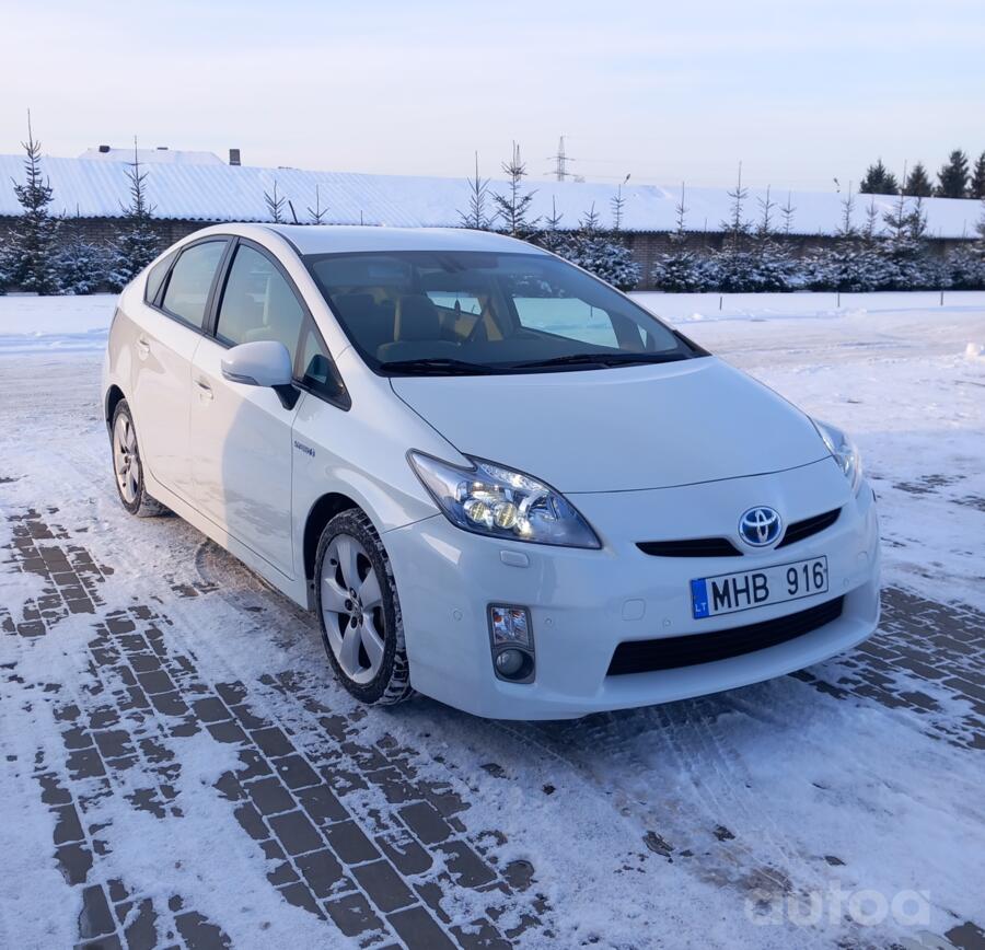 Toyota Prius 3 generation [restyling] Hatchback