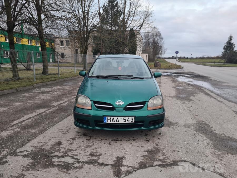 Nissan Almera Tino V10 Minivan