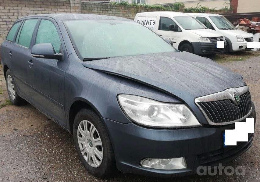 Skoda Octavia 2 generation [restyling] Combi wagon 5-doors