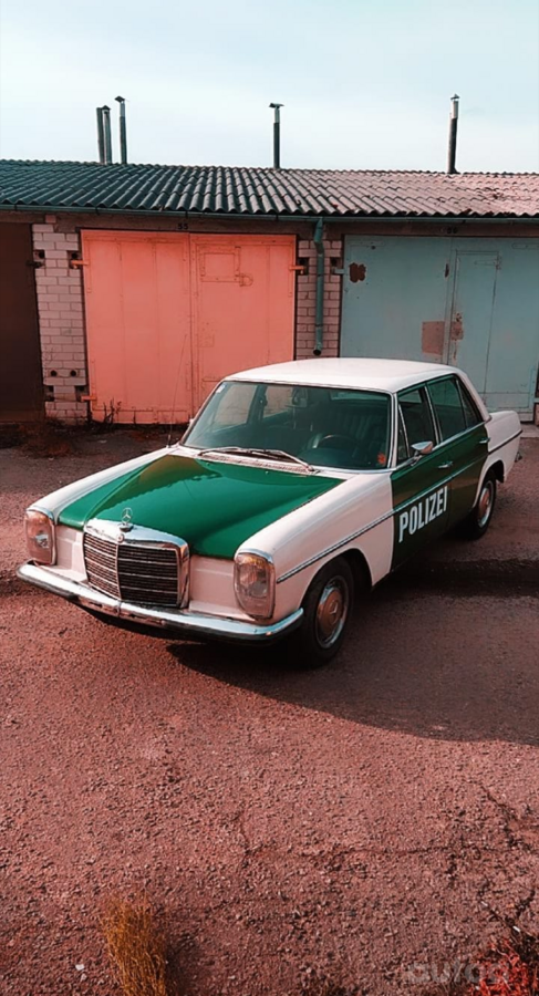 Mercedes-Benz W115 1 generation