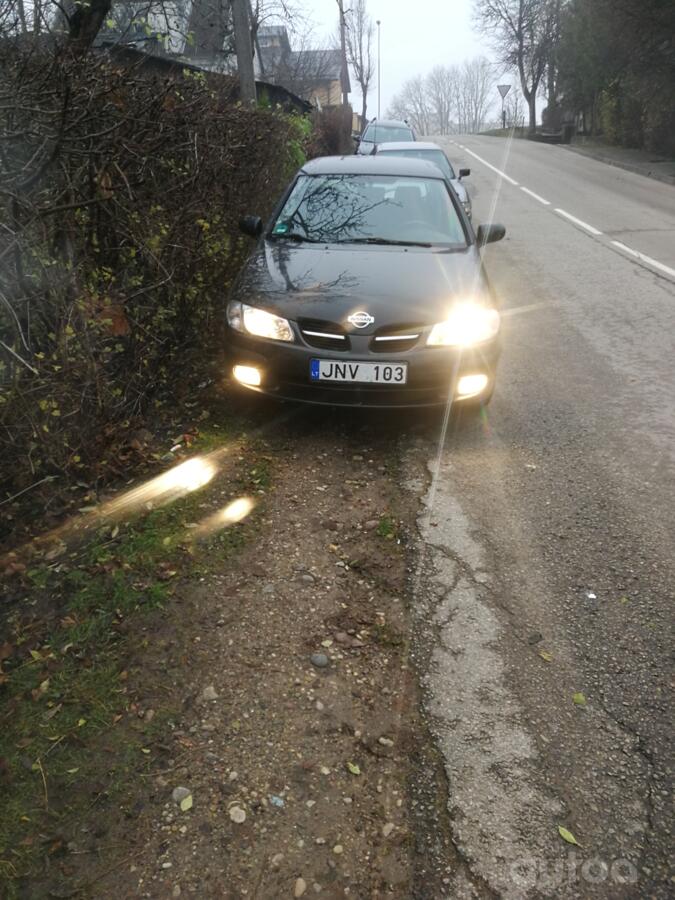 Nissan Almera N16 Hatchback 5-doors