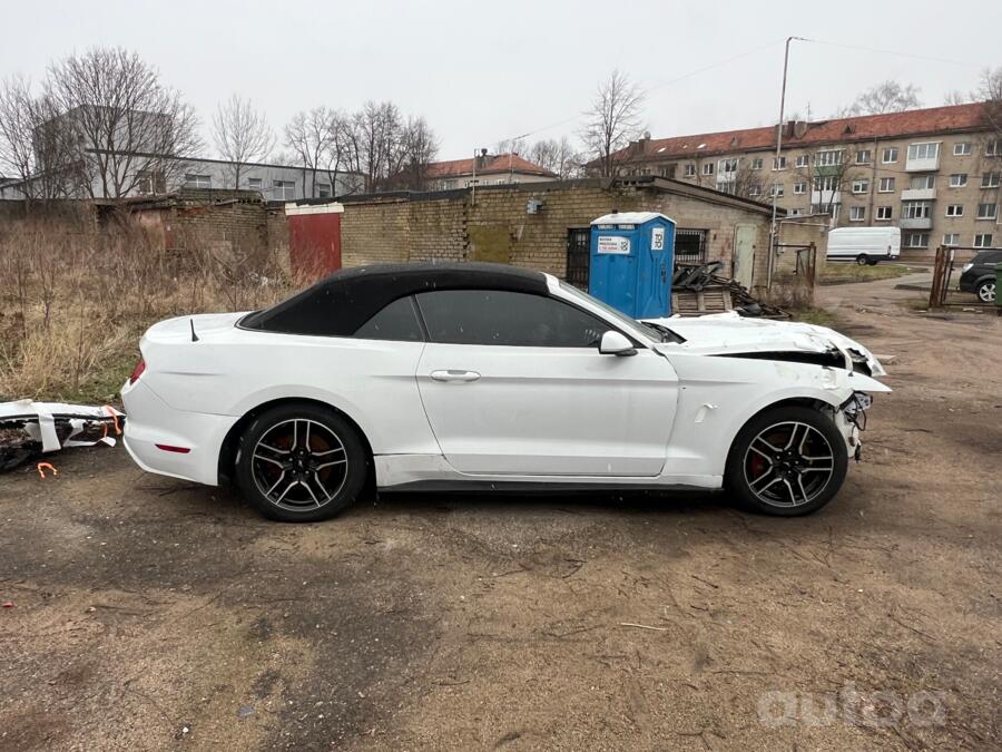Ford Mustang 6 generation Cabriolet