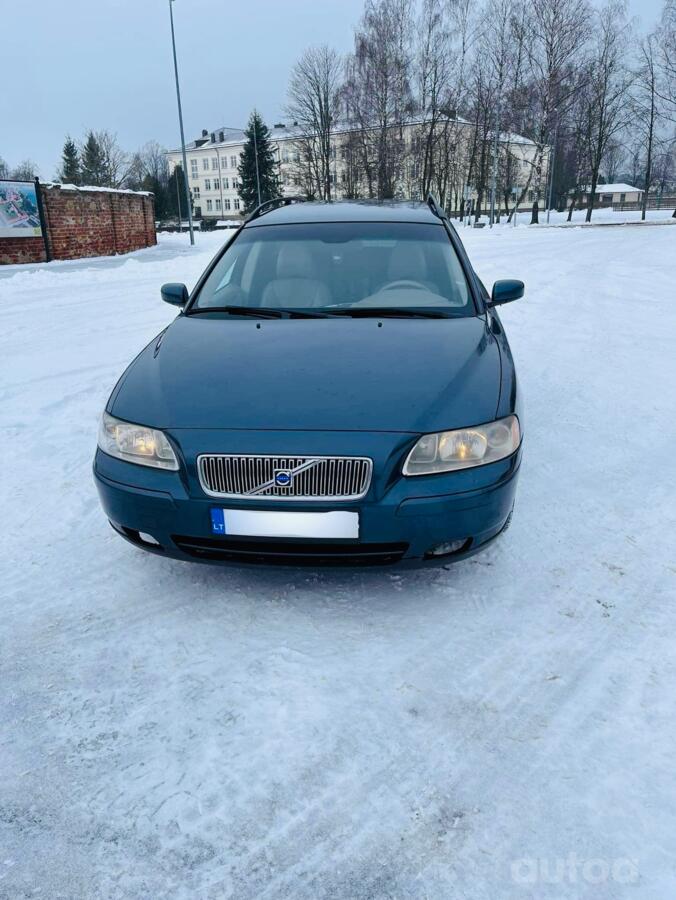 Volvo V70 2 generation [restyling] wagon 5-doors