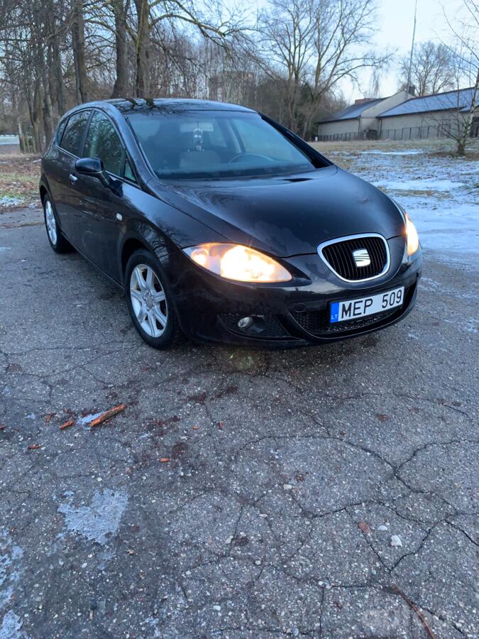 SEAT Leon 2 generation Hatchback 5-doors