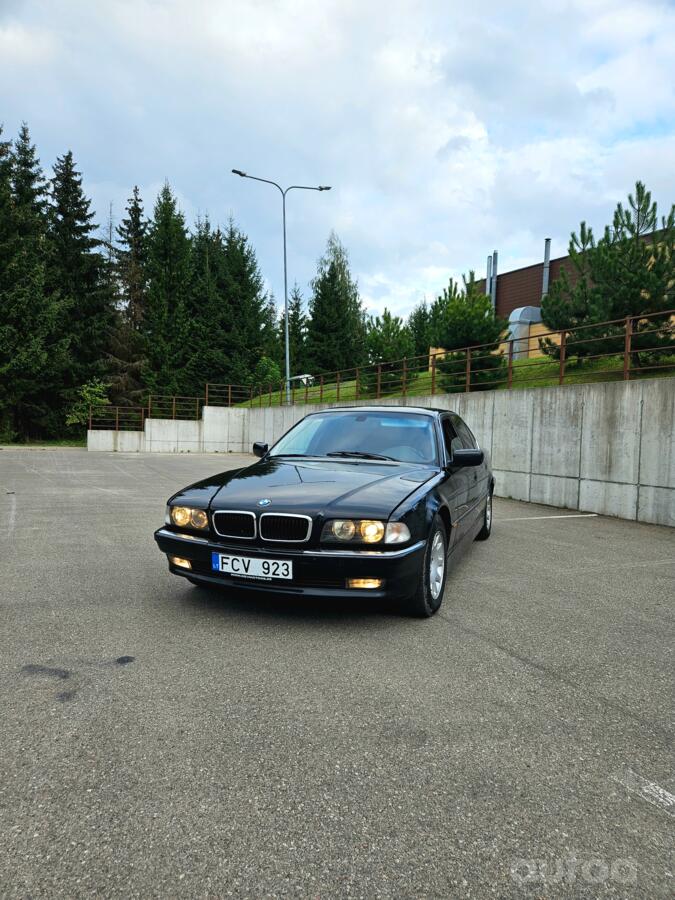 BMW 7 Series E38 Sedan