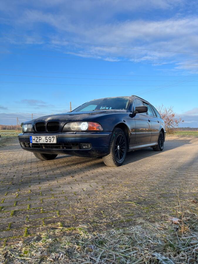 BMW 5 Series E39 Touring wagon