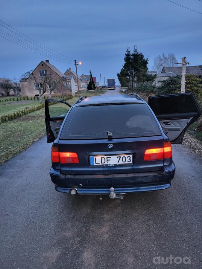 BMW 5 Series E39 Touring wagon