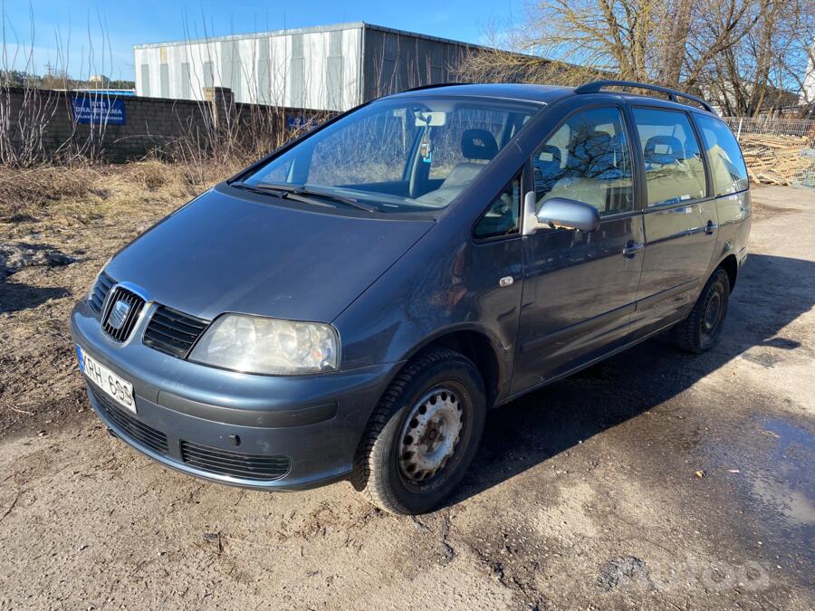 SEAT Alhambra 1 generation [restyling] Minivan