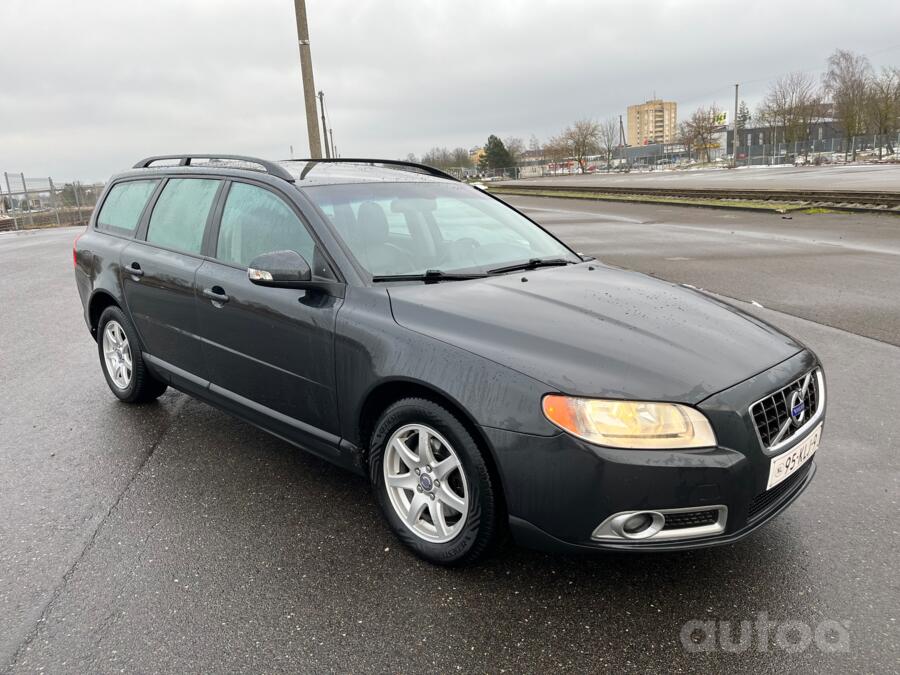 Volvo V70 3 generation wagon