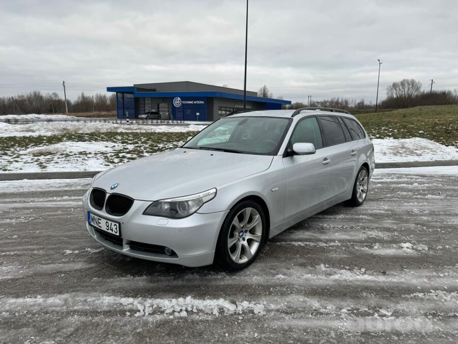 BMW 5 Series E60/E61 Touring wagon