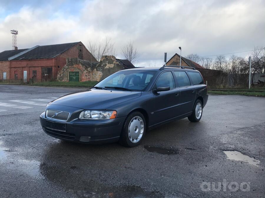 Volvo V70 2 generation [restyling] wagon 5-doors