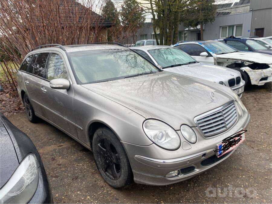 Mercedes-Benz E-Class W211 Sedan