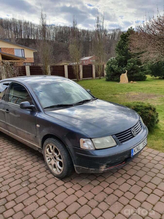 Volkswagen Passat B5 Sedan 4-doors