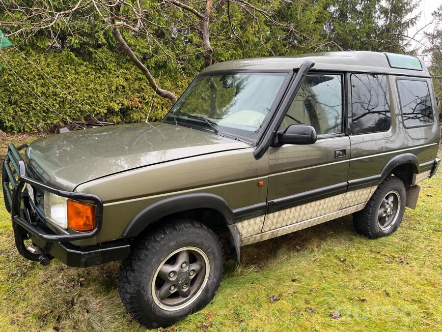 Land Rover Discovery 1 generation SUV 3-doors