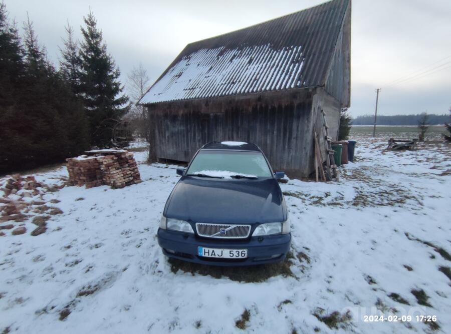 Volvo V70 1 generation wagon