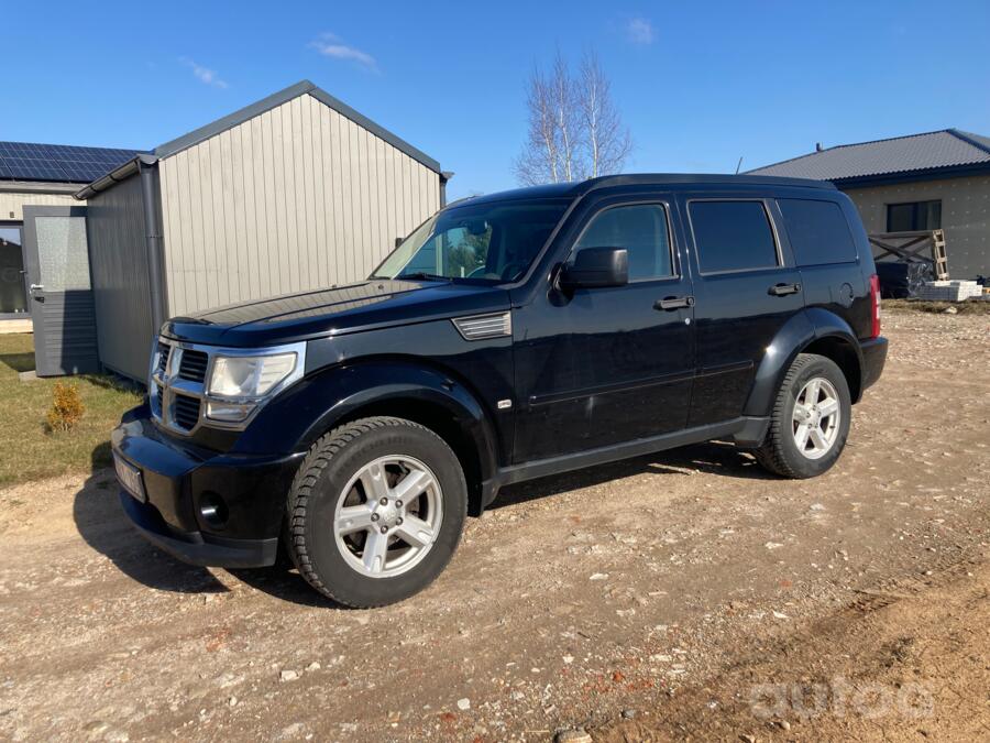Dodge Nitro 1 generation SUV