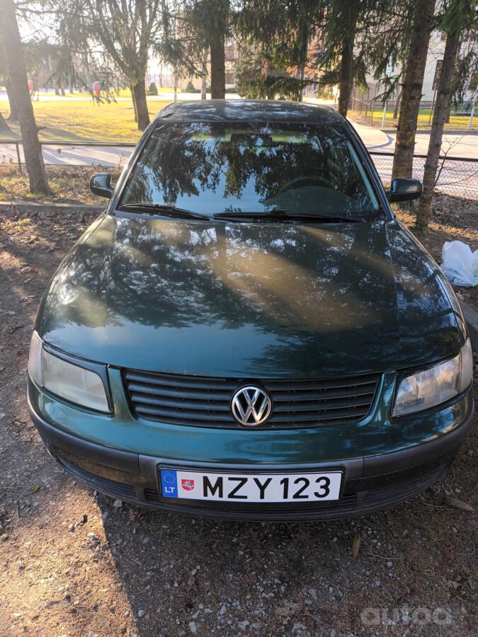 Volkswagen Passat B5 Sedan 4-doors