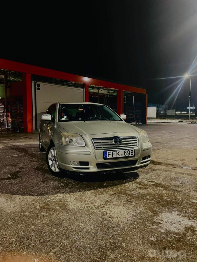 Toyota Avensis 2 generation Sedan