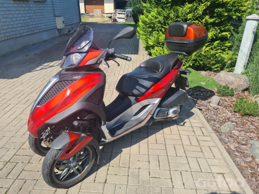 Piaggio MP3