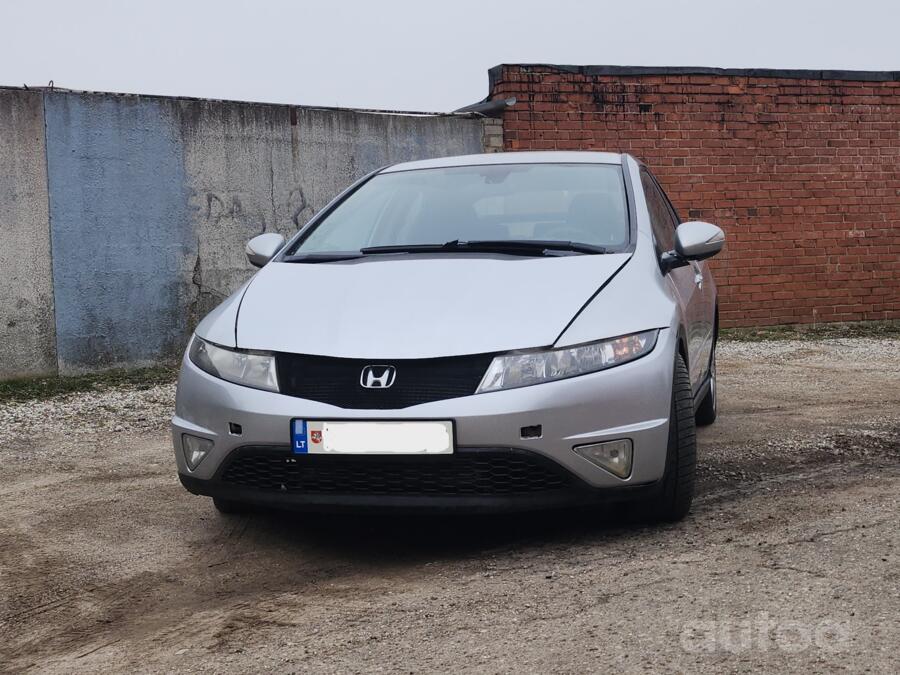 Honda Civic 8 generation Hatchback 5-doors