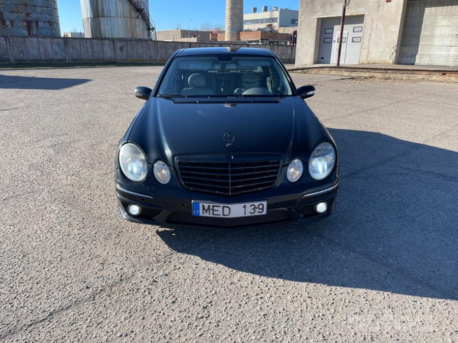 Mercedes-Benz E-Class W211 Sedan
