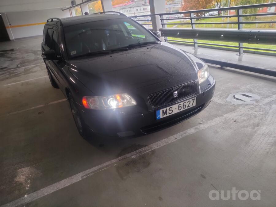 Volvo V70 2 generation [restyling] wagon 5-doors