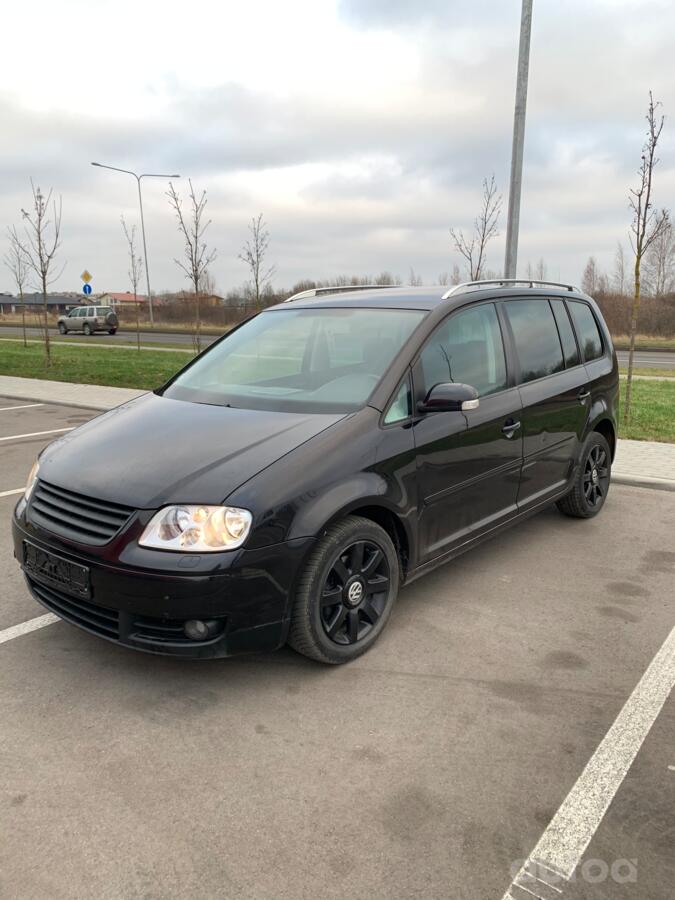 Volkswagen Touran 1 generation Minivan